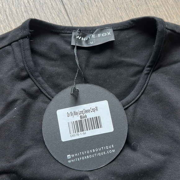 White Fox Keyhole Back Longsleeve - Picture 2 of 5